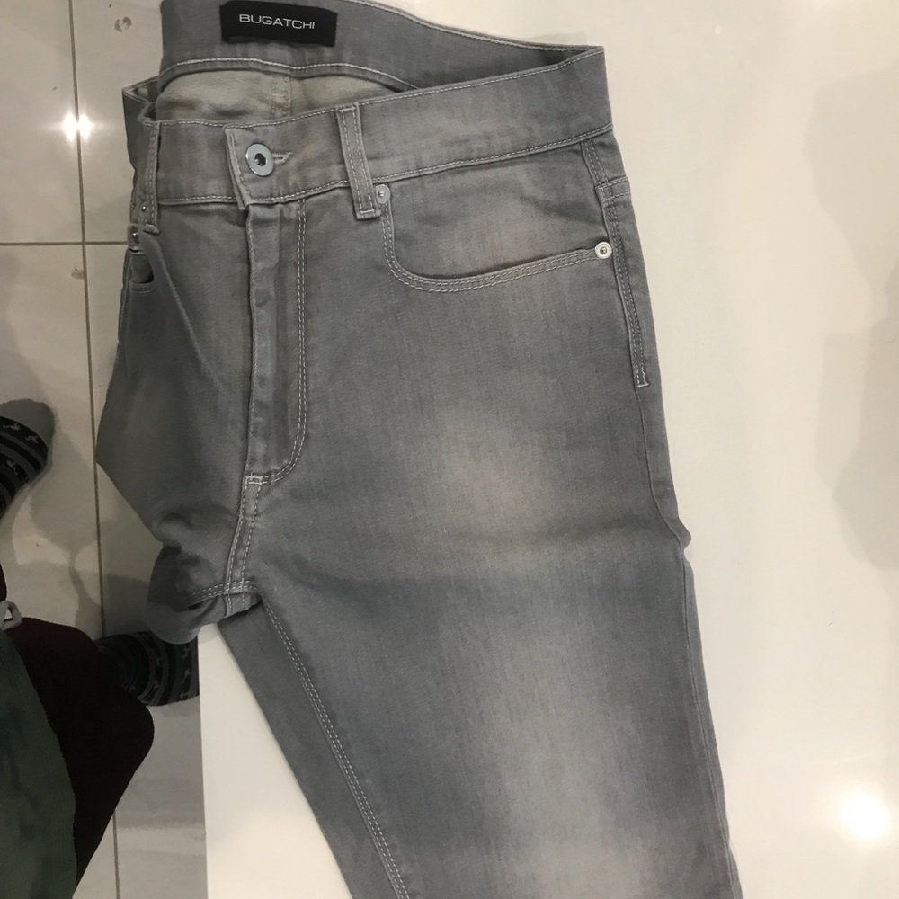 Gray Bugatchi Jeans 32/34